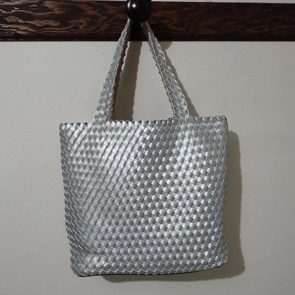 Ilse Jacobsen Reversible Braided Tote Bag - Picture 6 of 11